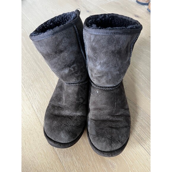 UGG Australia Classic Short Suede Winter Boots Chocolate Brown Women's 7 - Picture 3 of 8